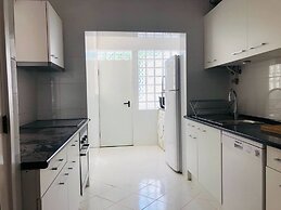 Remarkable 3-bed House in Albufeira