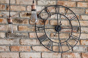 Lema Apartments by Renters Prestige