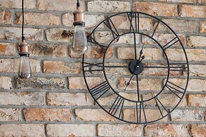 Lema Apartments by Renters Prestige