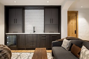 Vail Trails East #10a 3 Bedroom Condo by RedAwning