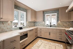 Vail Trails East #10a 3 Bedroom Condo by RedAwning