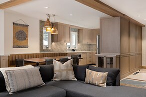 Vail Trails East #10a 3 Bedroom Condo by RedAwning