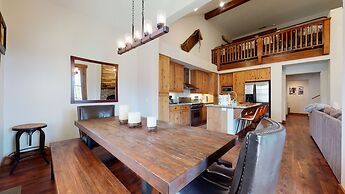 Snowcreek VI The Lodges 1127 3 Suites, Spacious with Mountain Views, P