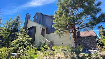 Snowcreek VI The Lodges 1127 3 Suites, Spacious with Mountain Views, P