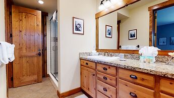 Snowcreek VI The Lodges 1127 3 Suites, Spacious with Mountain Views, P