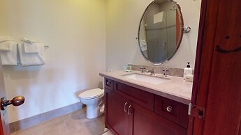 Timbers 15 Private Hot Tub, 2 Car Garage, Washer Dryer, Large Townhous