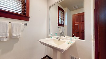 Timbers 15 Private Hot Tub, 2 Car Garage, Washer Dryer, Large Townhous