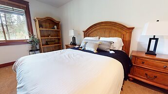 Timbers 15 Private Hot Tub, 2 Car Garage, Washer Dryer, Large Townhous