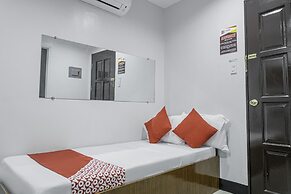 OYO 711 Goff's Place