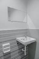 OYO 711 Goff's Place