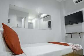 OYO 711 Goff's Place