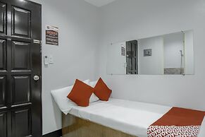 OYO 711 Goff's Place