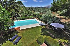 Beautiful Villa With Swimming Pool Near Nafplion