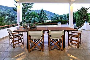 Beautiful Villa With Swimming Pool Near Nafplion