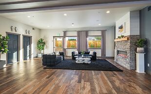 The Lodge Lake Chelan