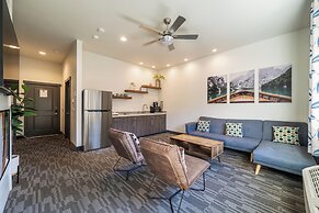 The Lodge Lake Chelan