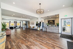 The Lodge Lake Chelan