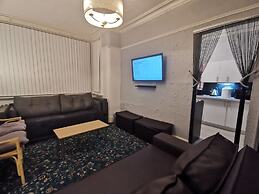 6 Person - 1 - Bed Apartment in Blackpool