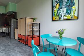 Hillside Lovina Studio