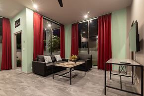 Hillside Lovina Studio