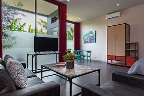 Hillside Lovina Studio