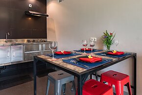 Hillside Lovina Studio