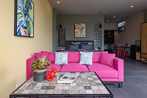 Hillside Lovina Studio