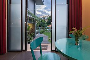 Hillside Lovina Studio