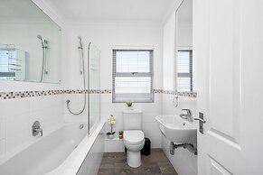 Big Bay Beach Club J32