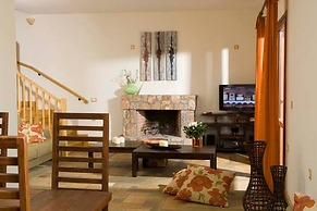 Beautiful 3-bed Sea Front Villa in Agios Nikolaos