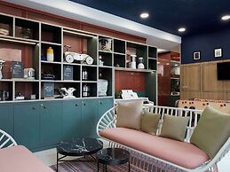 Aparthotel Adagio Paris Suresnes Longchamp