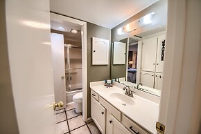 Big Tree View Tbm 112 2 Bedroom Condo by RedAwning