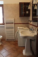 Charming 5-bed Villa in Pitigliano Tuscany