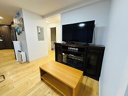 P1 - Private Hot Tub - 3 Bedroom Home - Mountain View