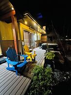 P1 - Private Hot Tub - 3 Bedroom Home - Mountain View