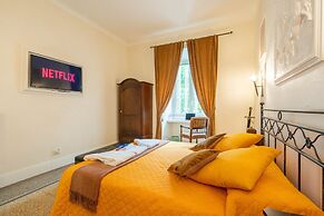 Capital Rooms