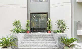 Treebo Iffco Chowk