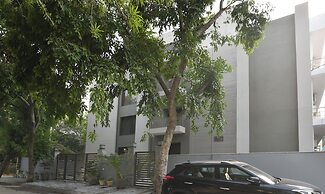 Treebo Iffco Chowk