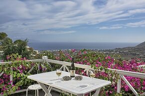 White Cave Private Villa