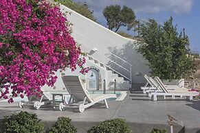 White Cave Private Villa