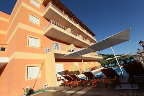 Karos Hotel Llaman