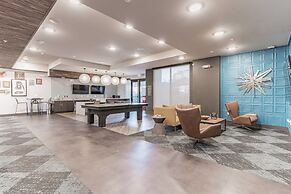 East DT Houston Getaway Near Parks and Restaurants