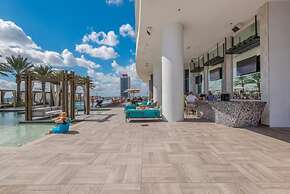Hyde Beach Luxury -resort 2 Bedroom Condo by RedAwning