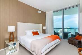 Hyde Beach Luxury -resort 1 Bedroom Apts by Redawning