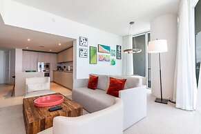 Hyde Beach Luxury -resort 1 Bedroom Apts by Redawning