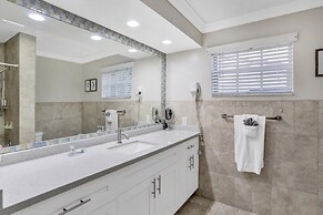 Casa Ria Luxury House & Private Pool 7 Bedroom Villa by RedAwning