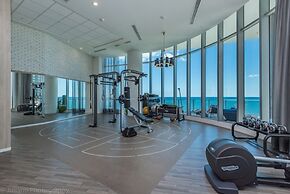 Hyde Beach House Luxury -resort 3 Bedroom Condo by RedAwning