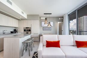 Hyde Beach House Luxury -resort 3 Bedroom Condo by RedAwning