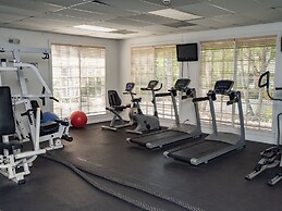 Beach Front Resort On Beautiful Beach Near Atlantis