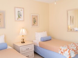 Spacious Garden Villas on Beach Frost resort near Atlantis